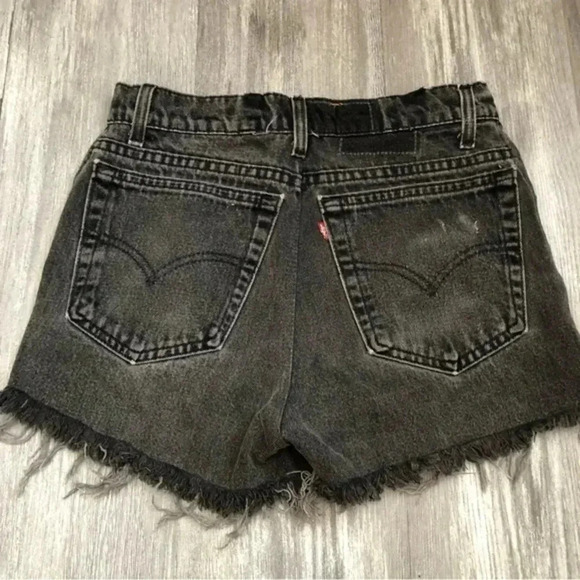 Levis high waist shorts no size tag 24/25 - Picture 3 of 7